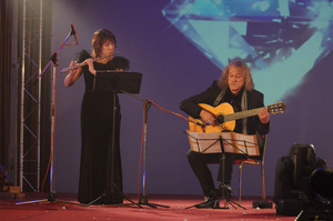 Fletnistka_Zofie_Vokalkova_a_kytarista_Lubomir_Brabec